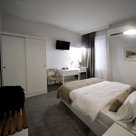 Konak Rooms L Skanderbeg Square Tirana Exterior foto